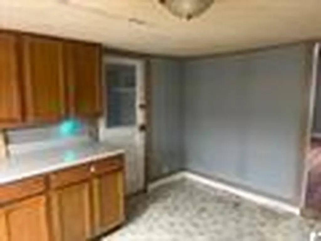 2032 Center Street Paducah KY 42003