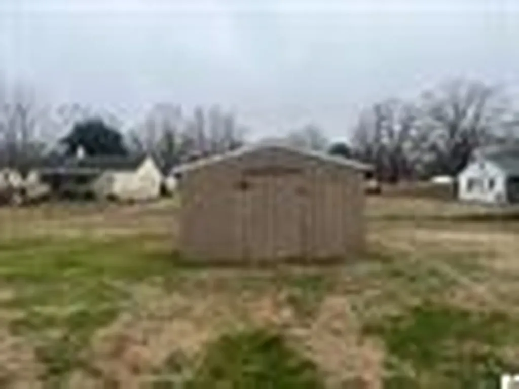 2032 Center Street Paducah KY 42003