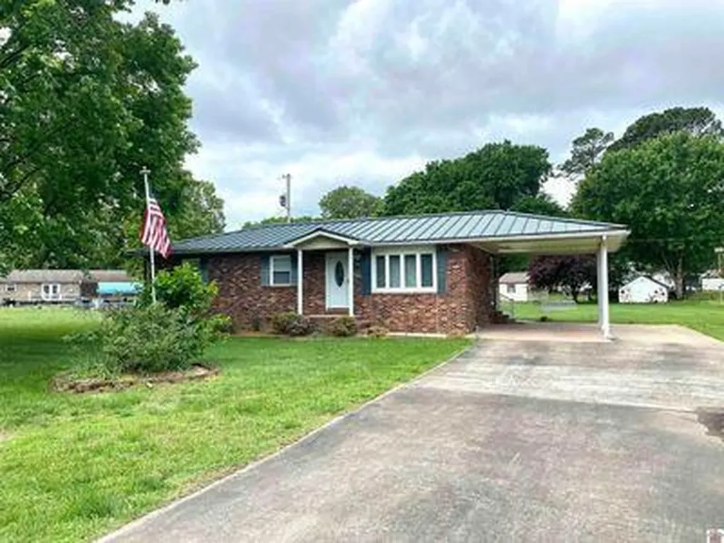 156 Heather Lane Ledbetter KY 42058