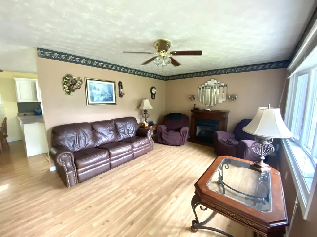 156 Heather Lane Ledbetter KY 42058