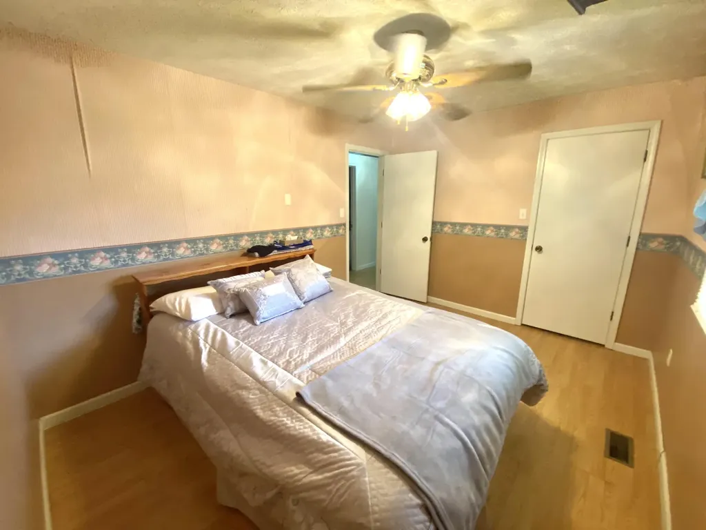 156 Heather Lane Ledbetter KY 42058
