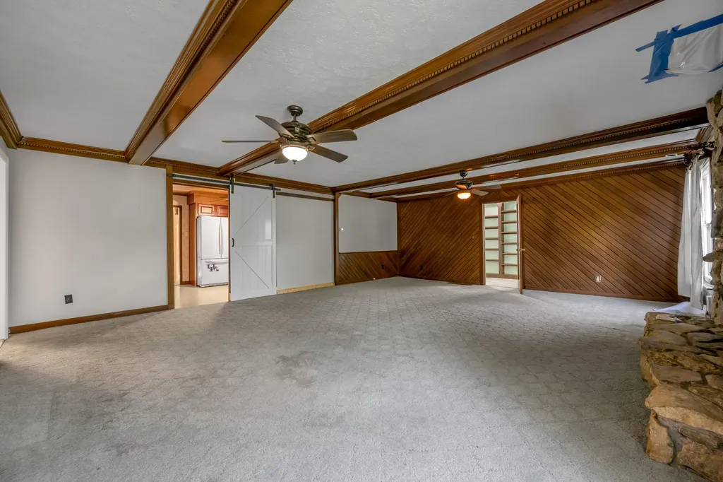 184 E Tiverton Way Lexington KY 40517