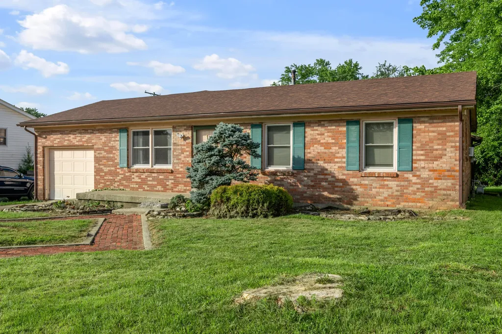 184 E Tiverton Way Lexington KY 40517