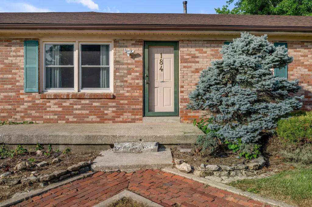 184 E Tiverton Way Lexington KY 40517