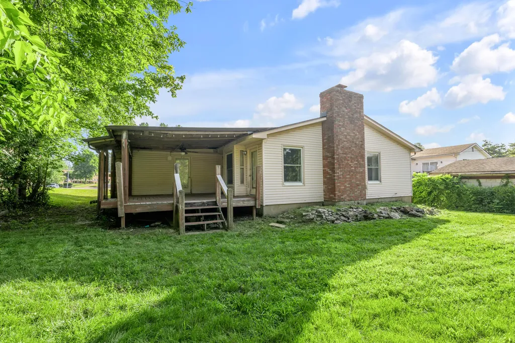 184 E Tiverton Way Lexington KY 40517