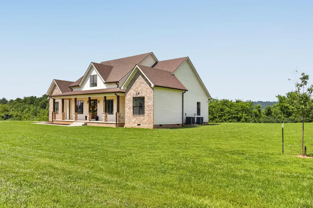 39 Bradley Street Stanford KY 40484