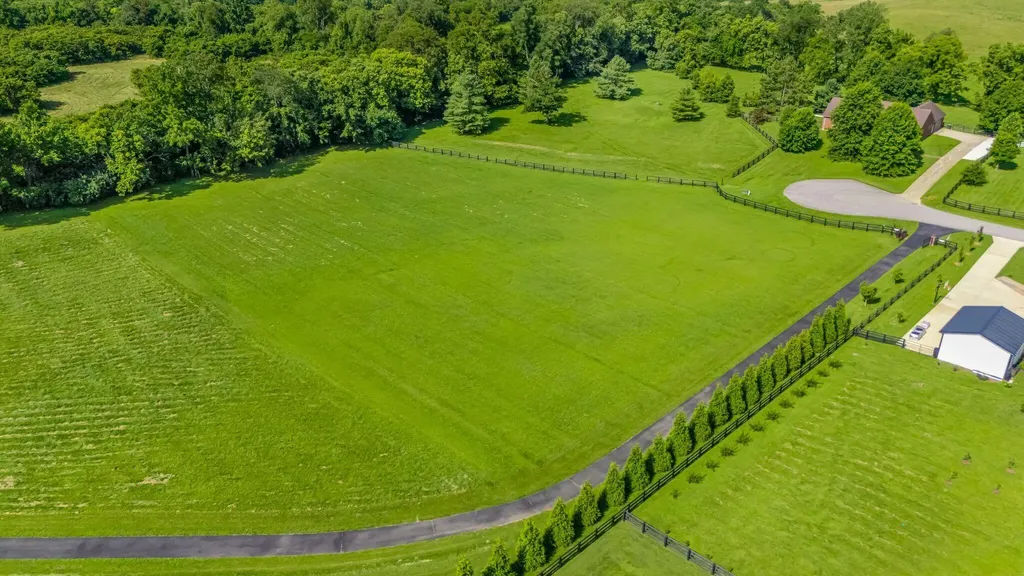 515 Woodridge Drive Lancaster KY 40444