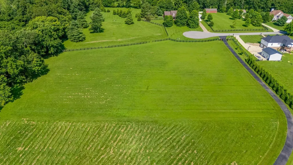 515 Woodridge Drive Lancaster KY 40444
