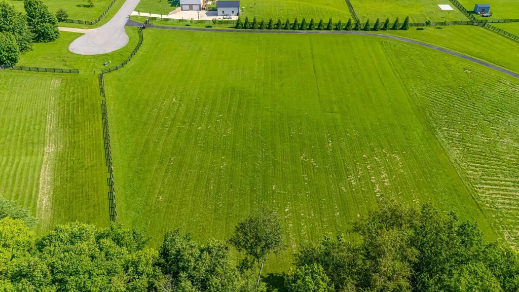 515 Woodridge Drive Lancaster KY 40444