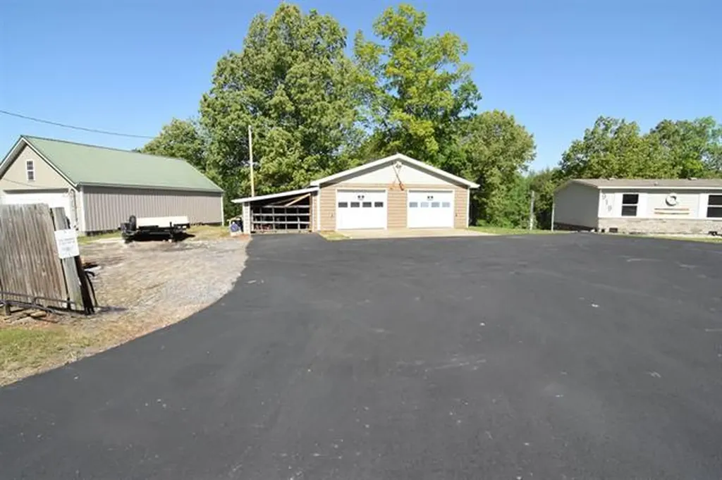 919 King Creek Road Benton KY 42025