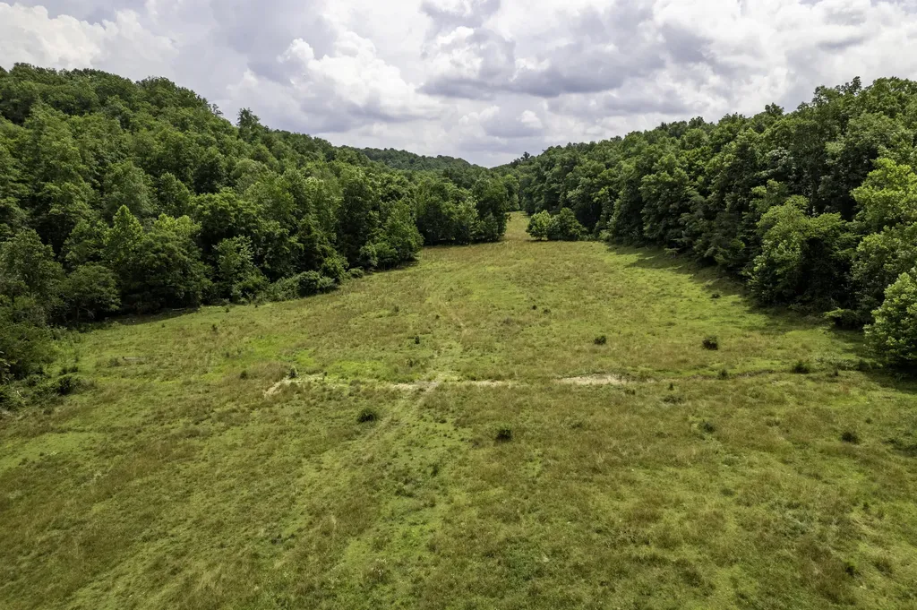 2000 2000 Gosser Ridge Road Liberty KY 42539