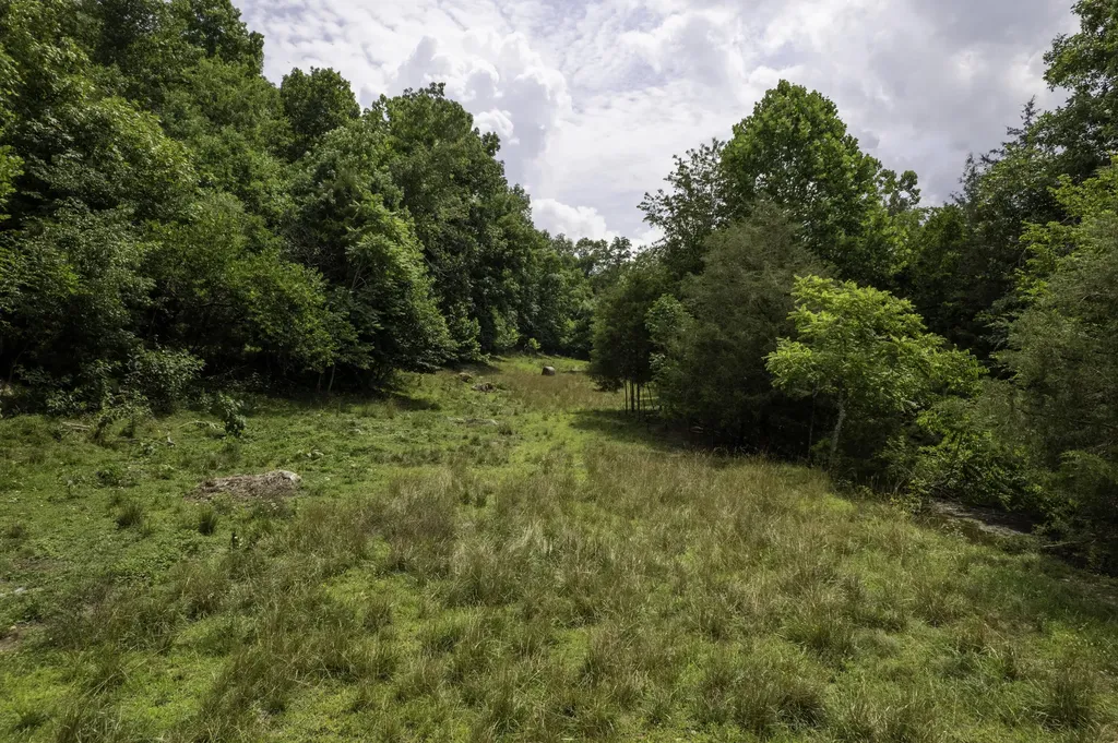 2000 2000 Gosser Ridge Road Liberty KY 42539