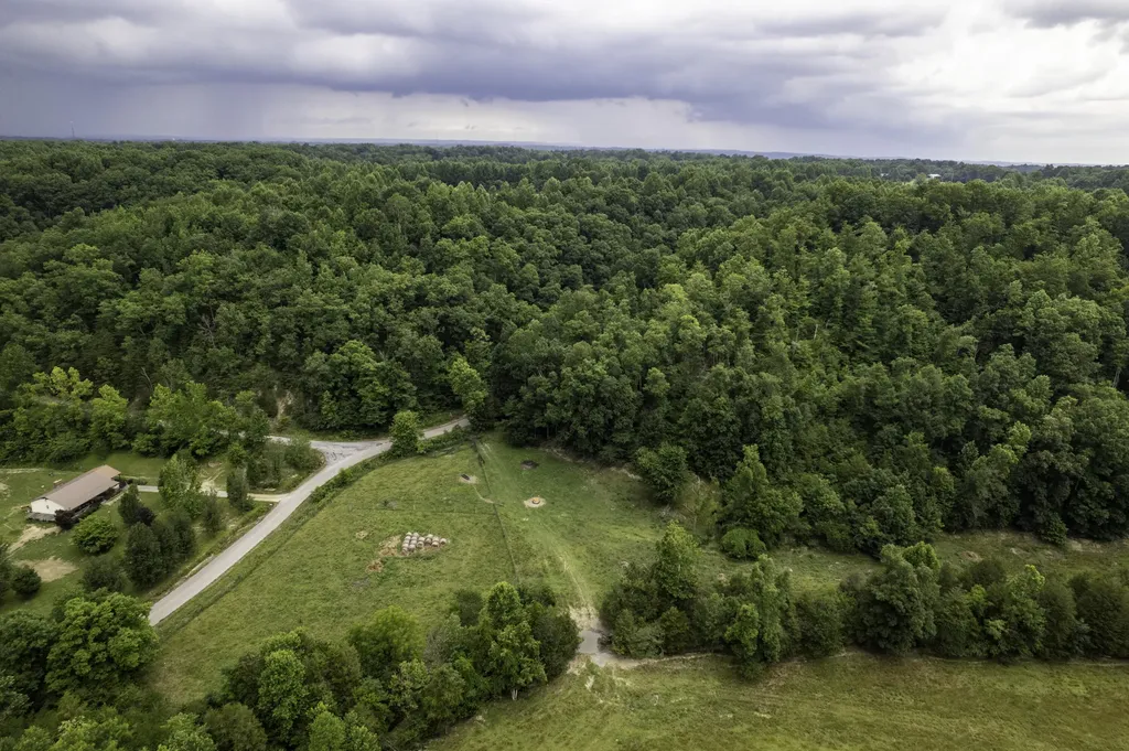 2000 2000 Gosser Ridge Road Liberty KY 42539
