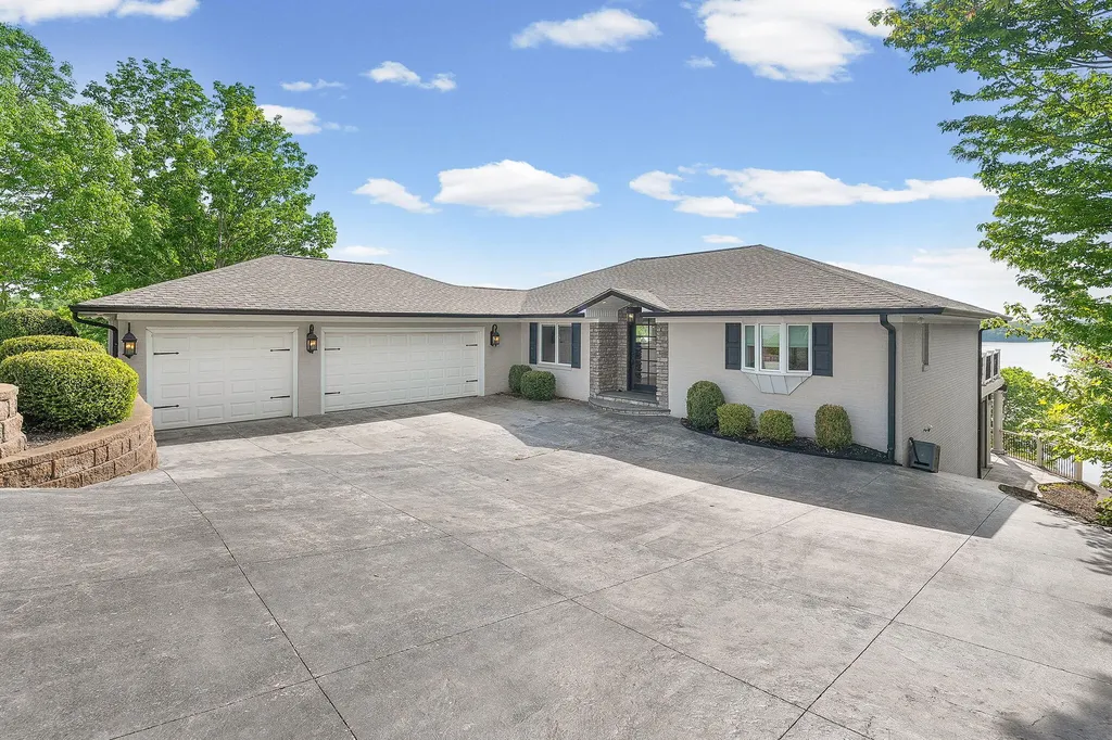 401 Pollard Circle Cadiz KY 42211