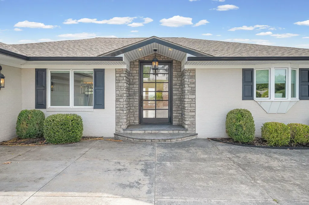 401 Pollard Circle Cadiz KY 42211