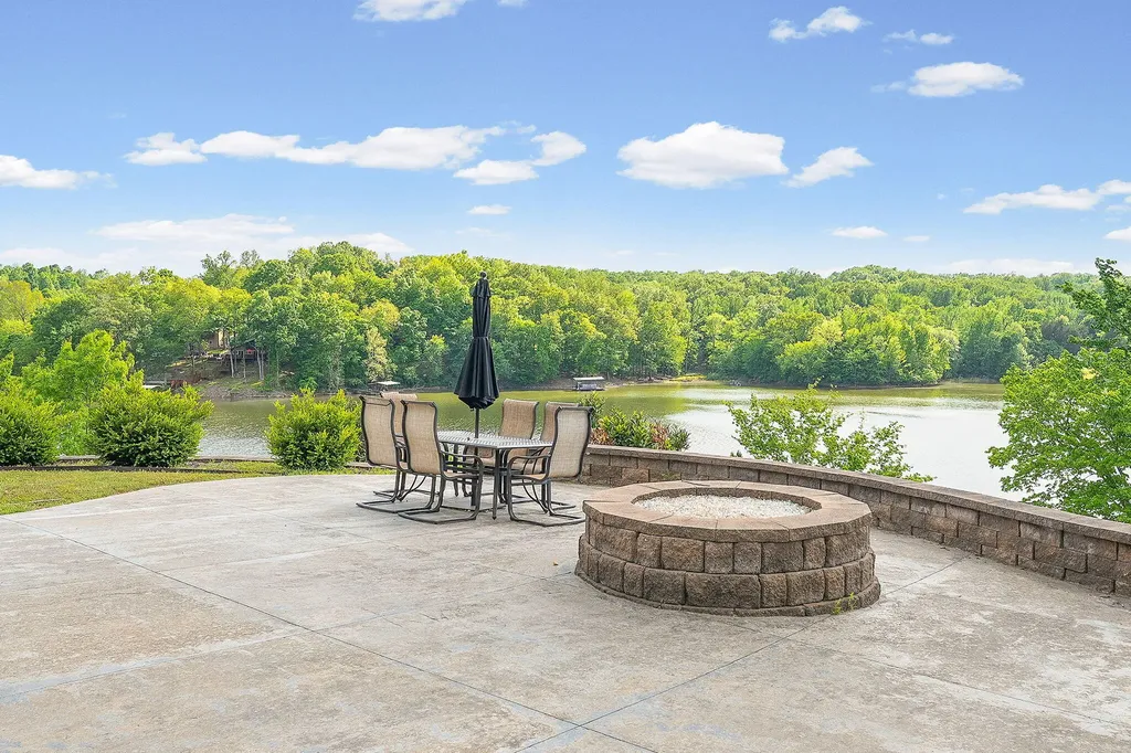 401 Pollard Circle Cadiz KY 42211