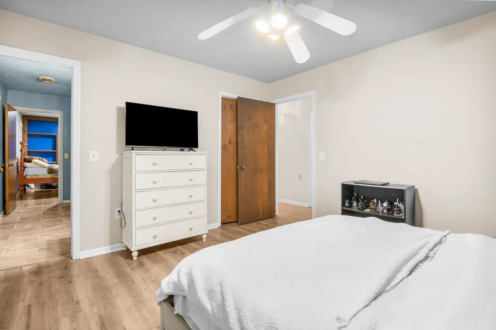 102 Dogwood Trail London KY 40741