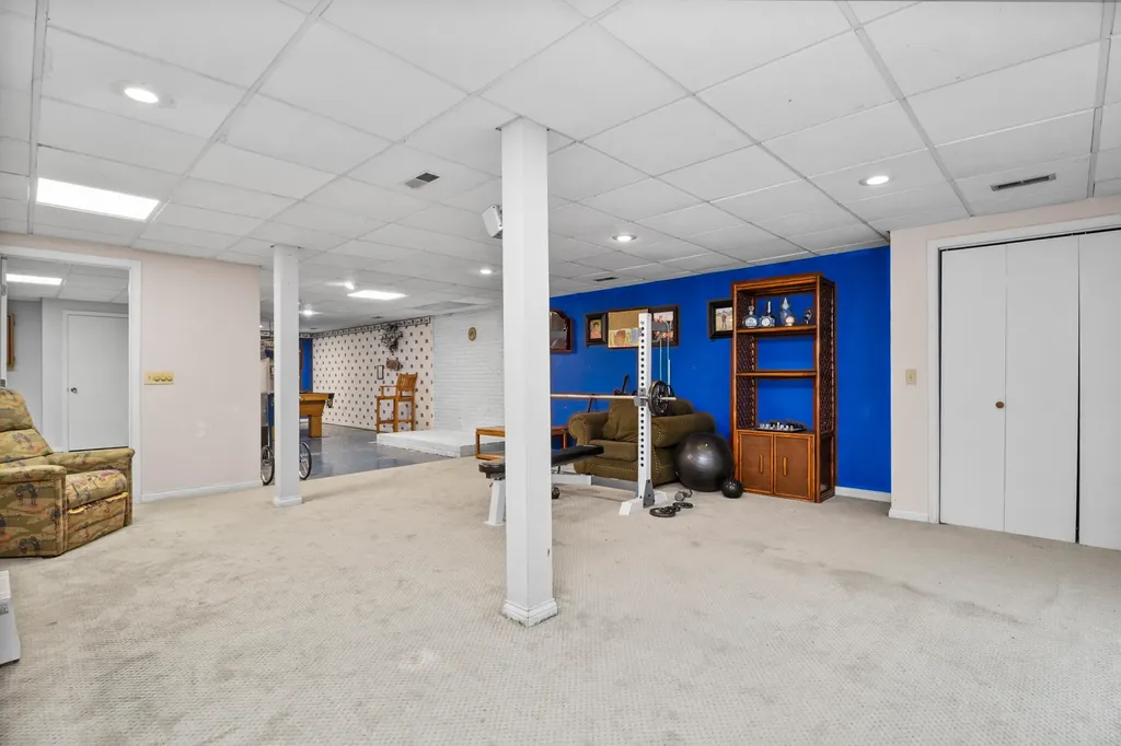 102 Dogwood Trail London KY 40741