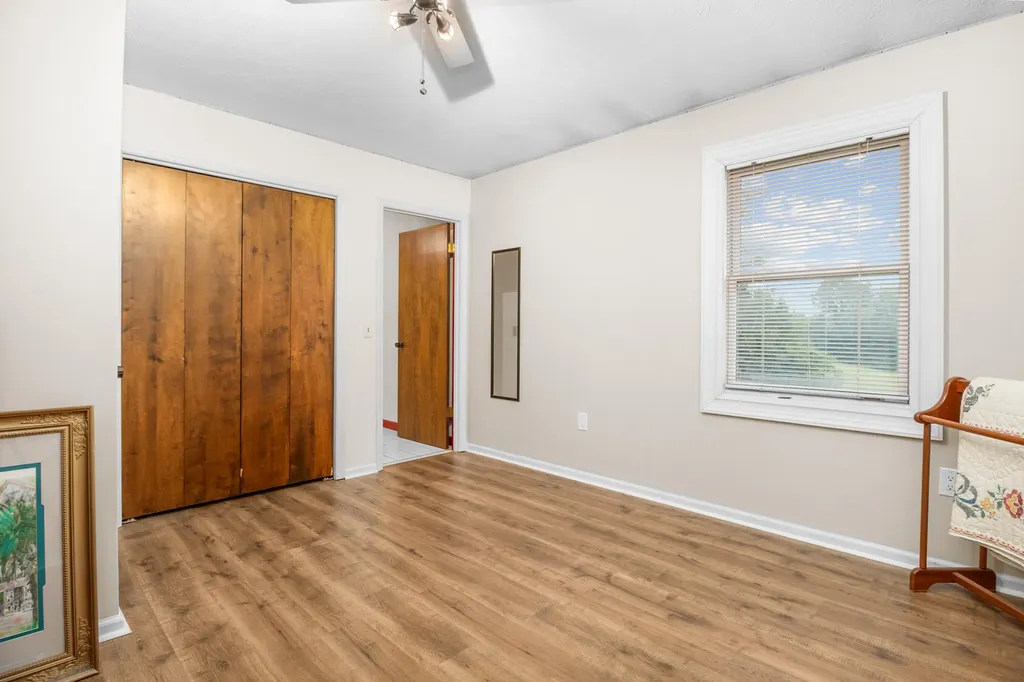 102 Dogwood Trail London KY 40741