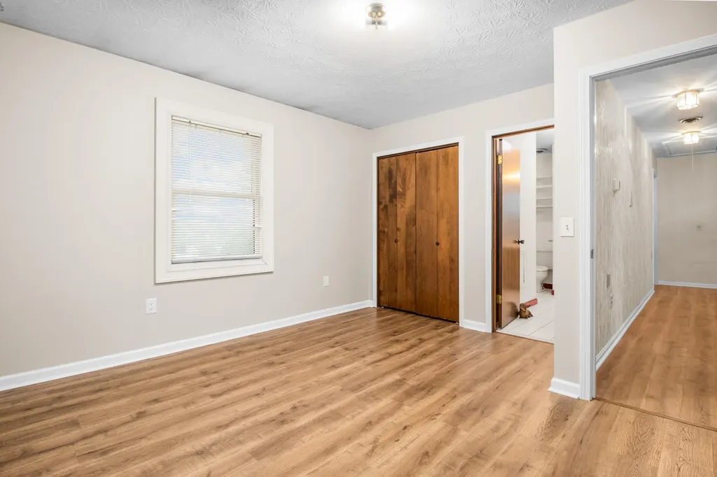 102 Dogwood Trail London KY 40741