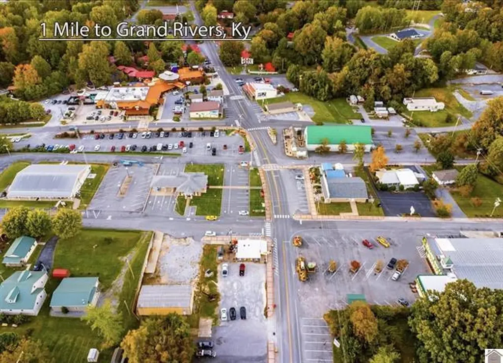 766 Eagle Pt Drive Grand Rivers KY 42045