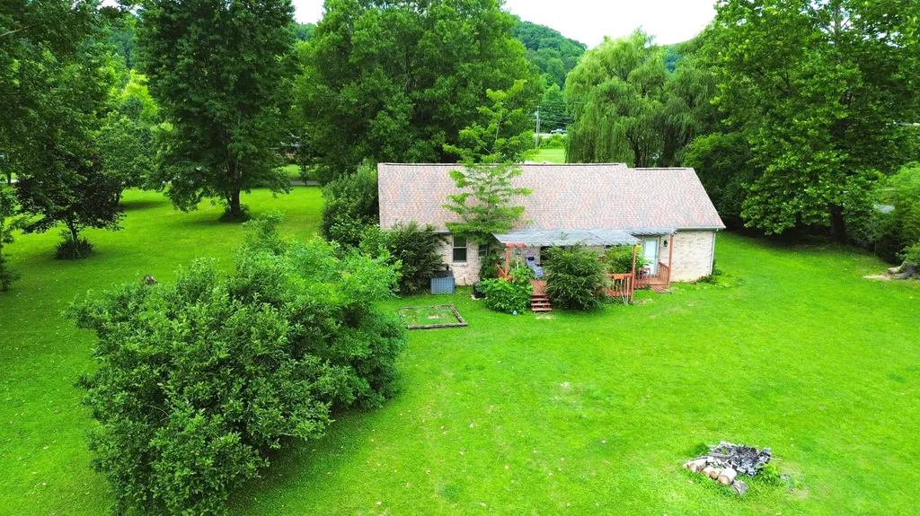 428 Richland Church Road Gray KY 40734