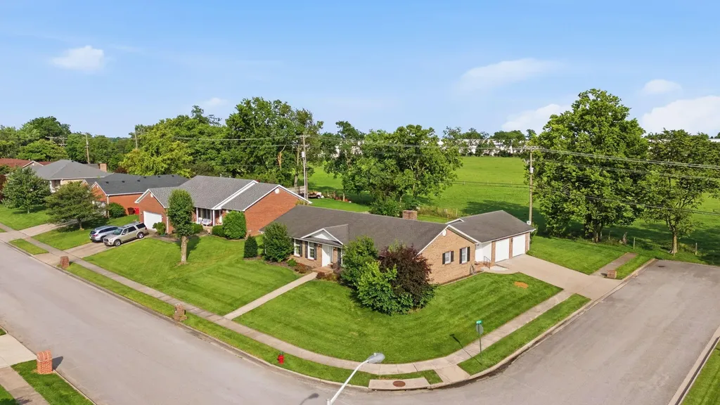 250 Savannah Drive Nicholasville KY 40356
