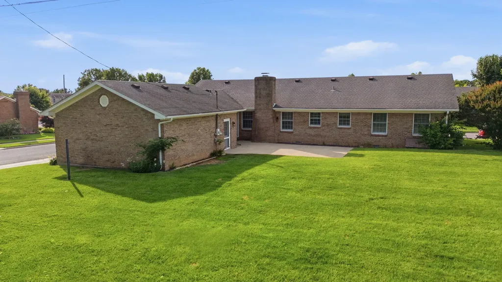 250 Savannah Drive Nicholasville KY 40356