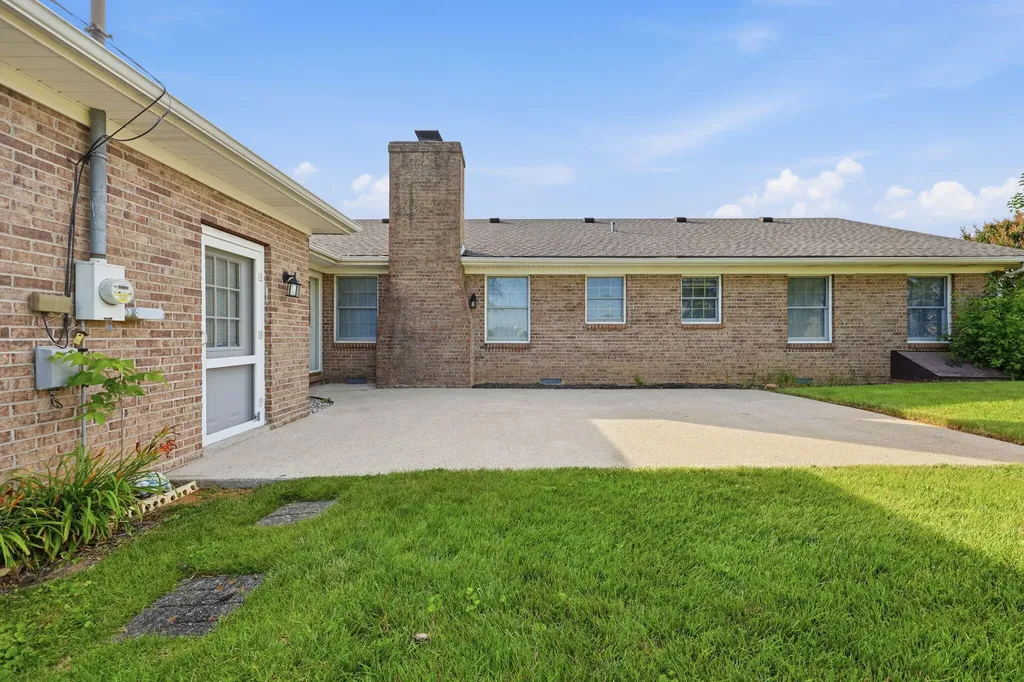 250 Savannah Drive Nicholasville KY 40356