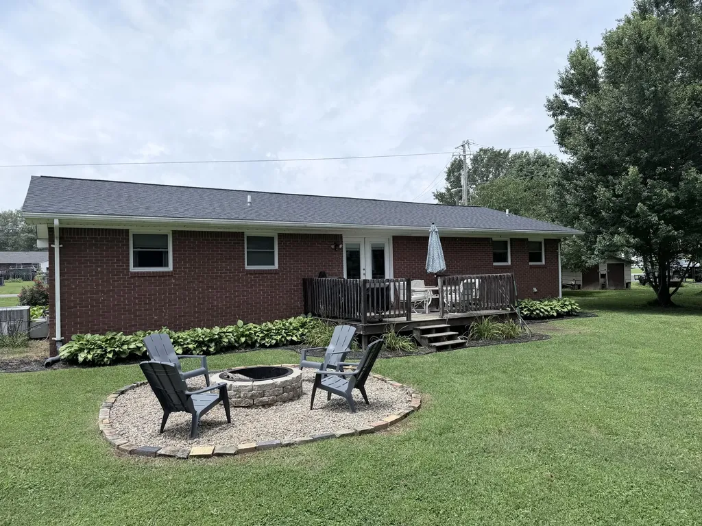 1401 Mimosa Lane Benton KY 42025