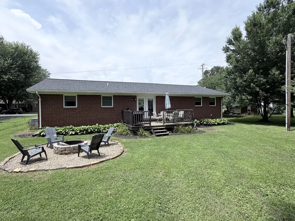 1401 Mimosa Lane Benton KY 42025
