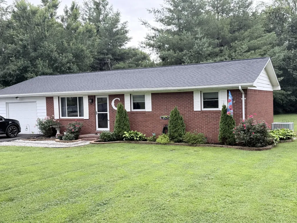 1401 Mimosa Lane Benton KY 42025