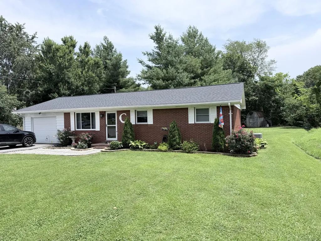 1401 Mimosa Lane Benton KY 42025