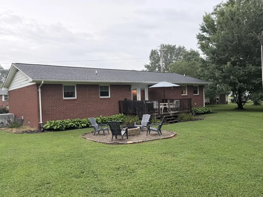 1401 Mimosa Lane Benton KY 42025