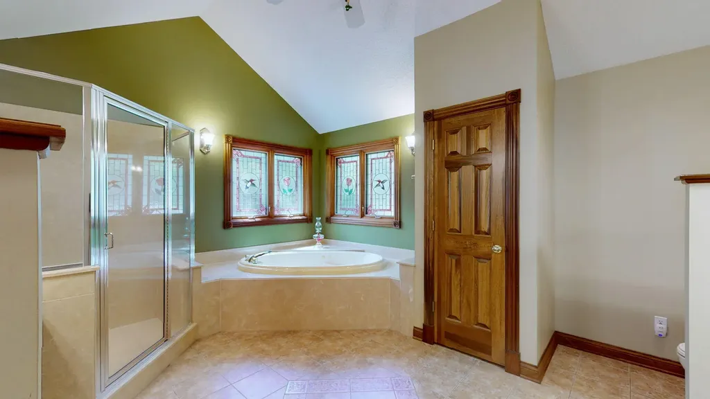 81 Woodridge Lane Murray KY 42071