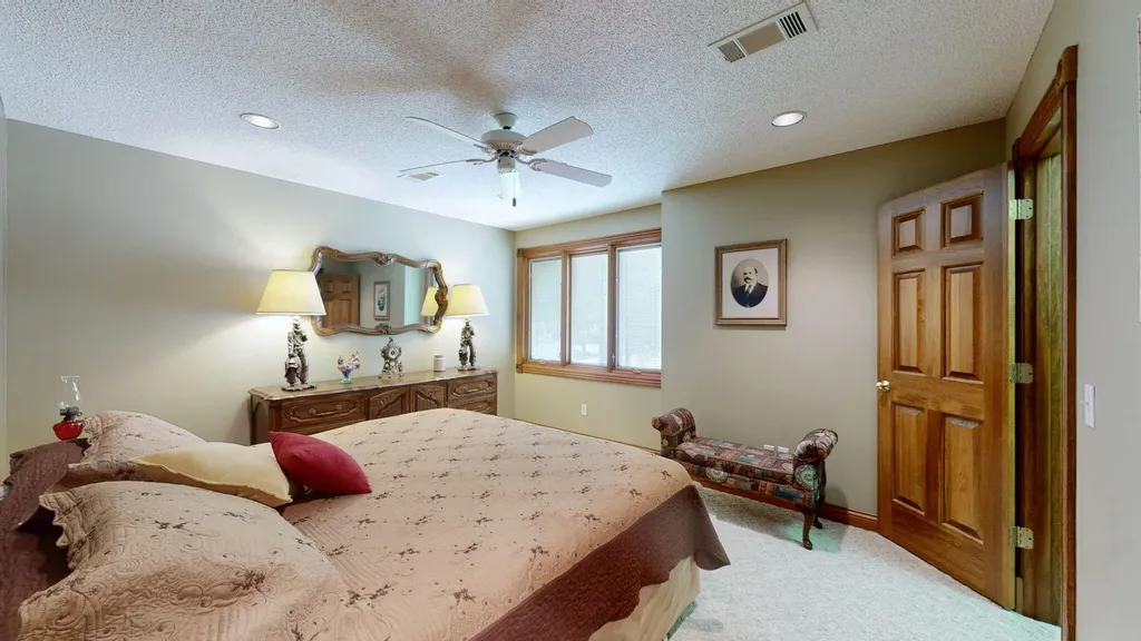 81 Woodridge Lane Murray KY 42071