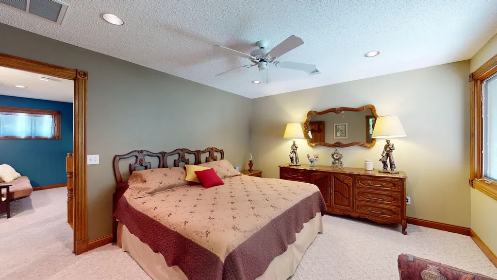 81 Woodridge Lane Murray KY 42071