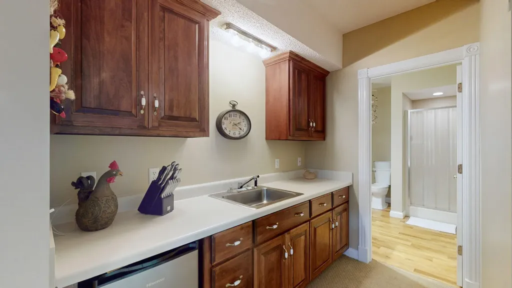 81 Woodridge Lane Murray KY 42071