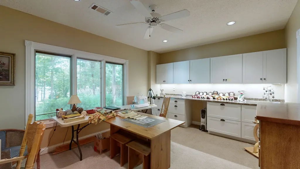81 Woodridge Lane Murray KY 42071