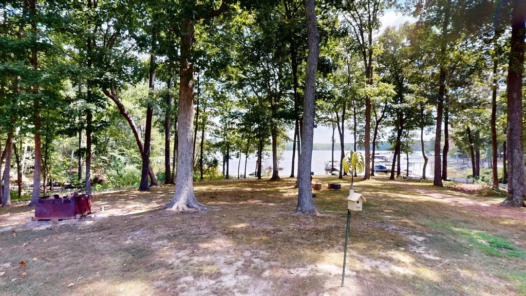 81 Woodridge Lane Murray KY 42071