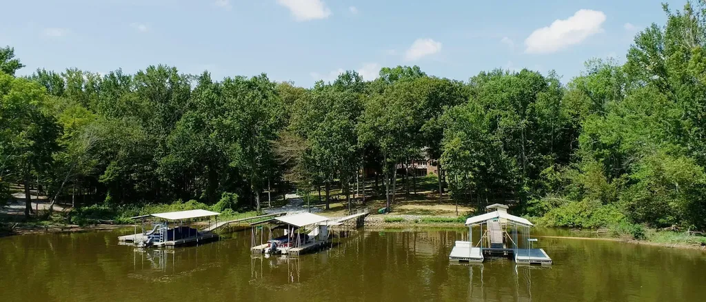 81 Woodridge Lane Murray KY 42071