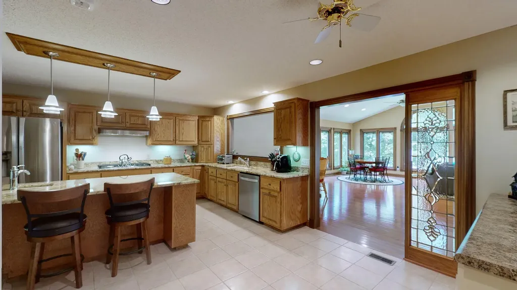 81 Woodridge Lane Murray KY 42071