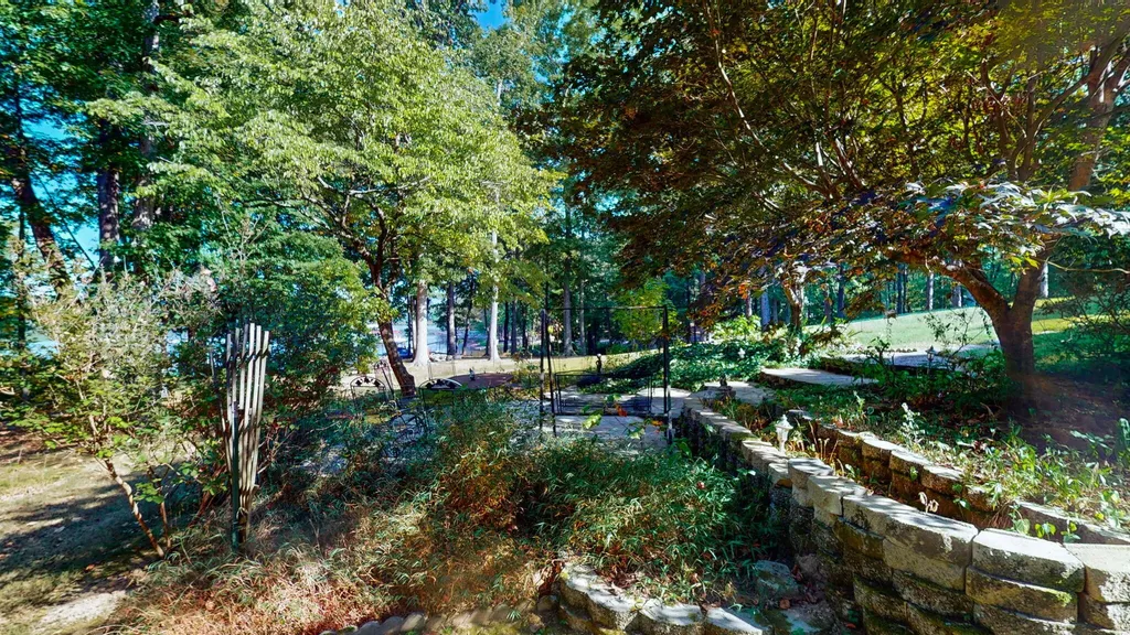 81 Woodridge Lane Murray KY 42071