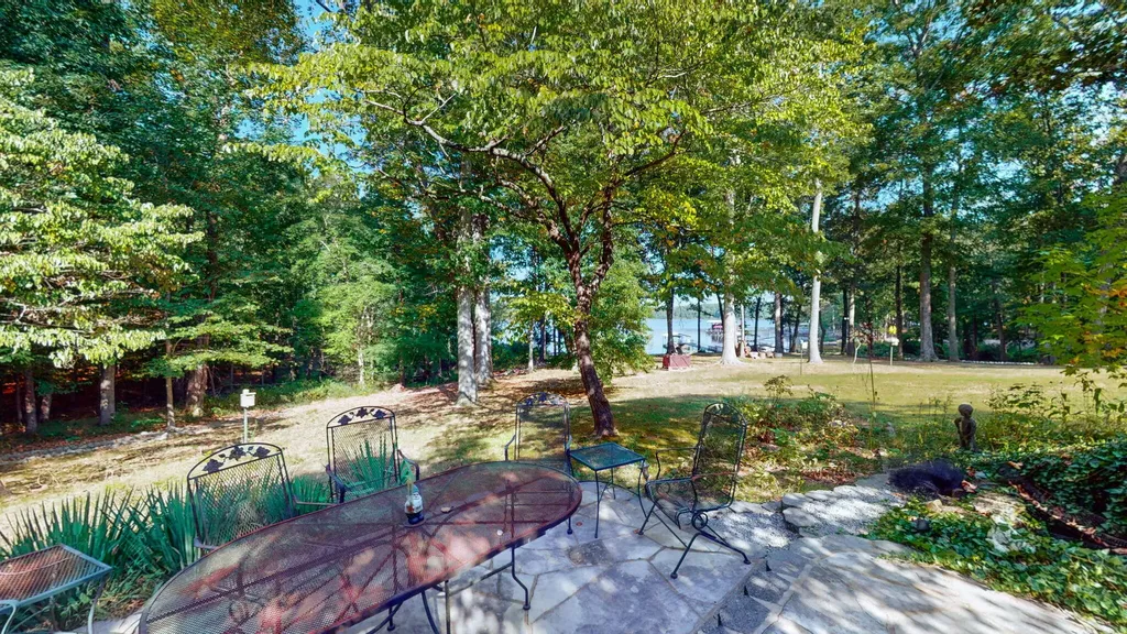 81 Woodridge Lane Murray KY 42071