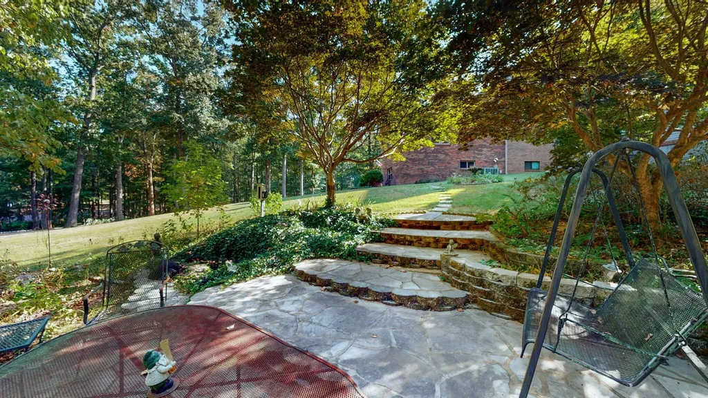 81 Woodridge Lane Murray KY 42071