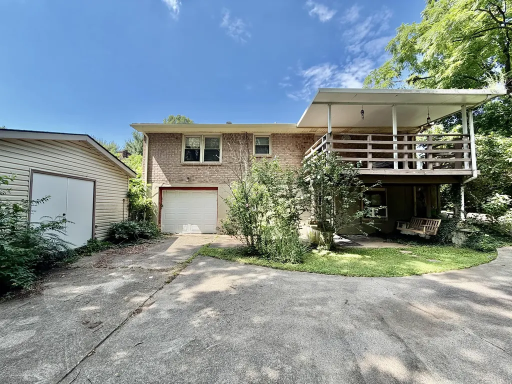 218 Independence Court Georgetown KY 40324
