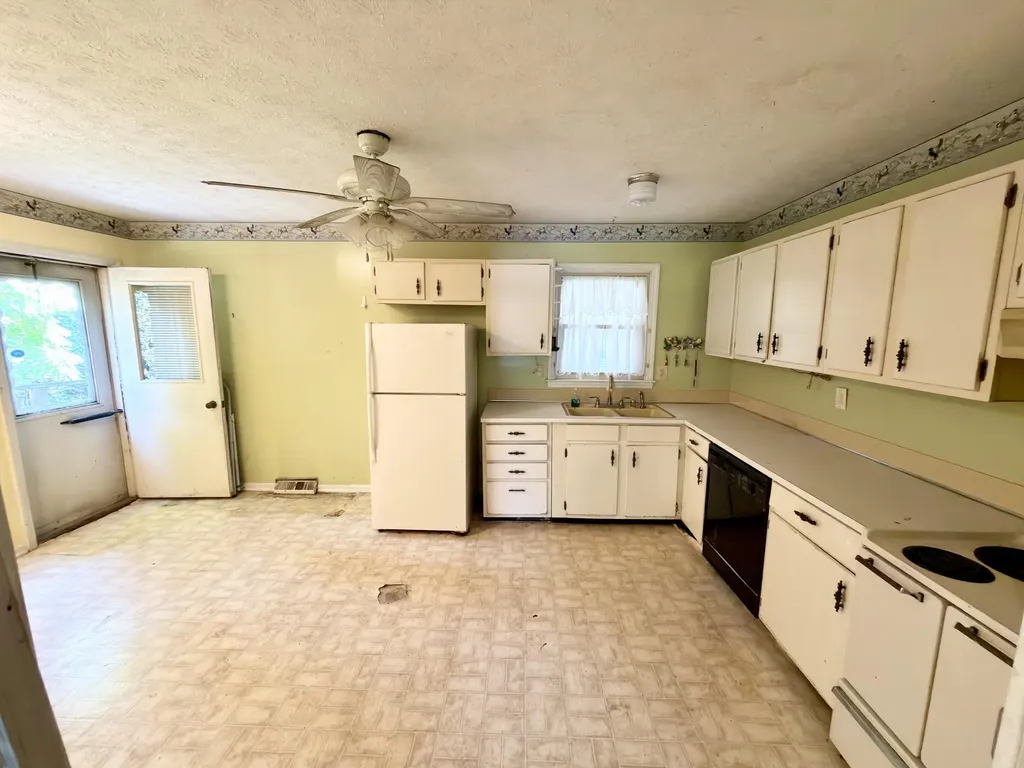 218 Independence Court Georgetown KY 40324