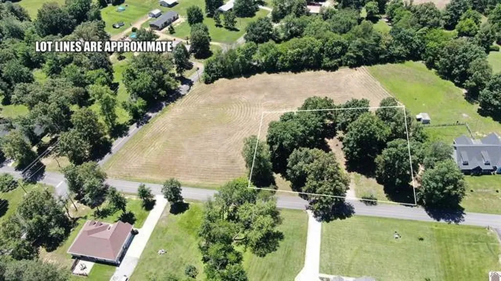1750 Lovelaceville Florence Sta Road Paducah KY 42001