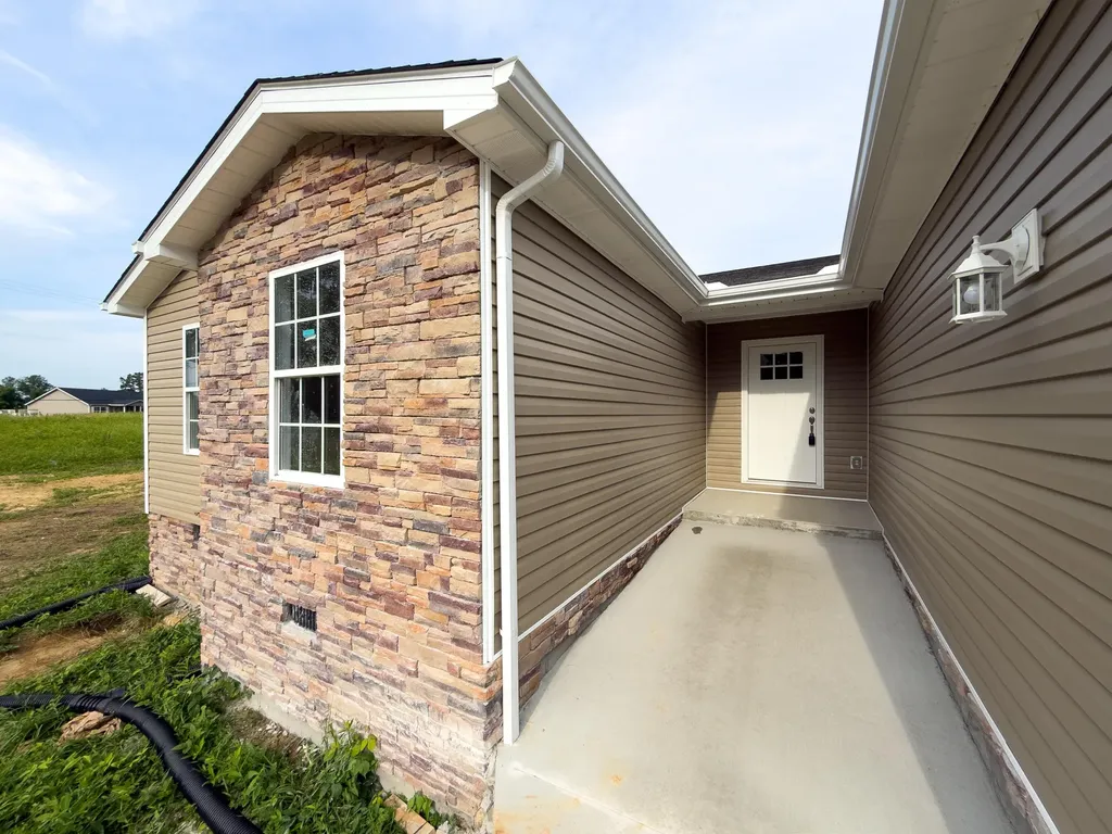 140 Devils Neck Road Corbin KY 40701