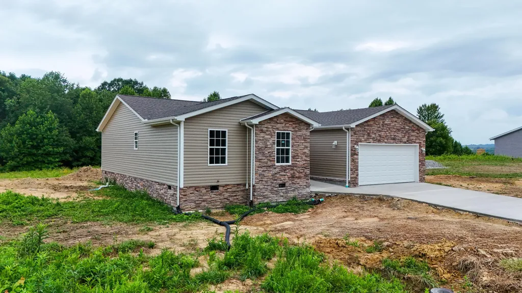 140 Devils Neck Road Corbin KY 40701